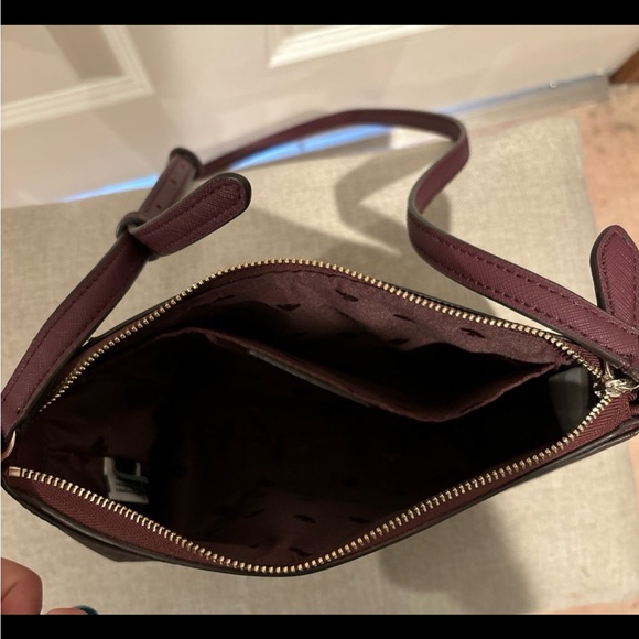 Beautiful Kate Spade Cross Body Purse Shimmery glitter Deep Nova Like new! - Picture 3 of 5